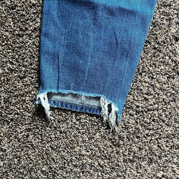 Abercrombie & Fitch The Mom Jeans Women's 36 / 22 Blue Cropped High Rise Distres - Picture 8 of 8